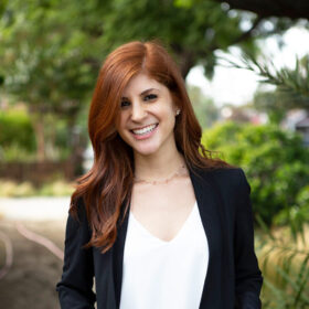 فاطمه دلاوری